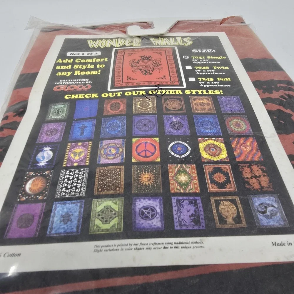 Wonder Walls Tapestry 60x90 Single Size Red Black Tribal Skull 7041 New
